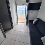Harbour Lounge *