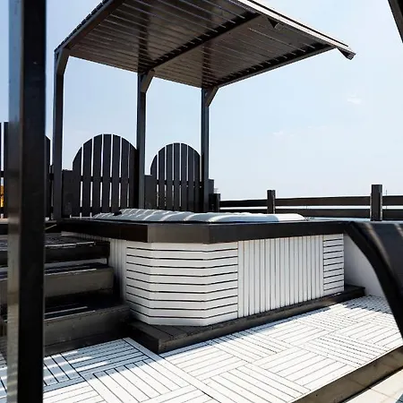 Harbour Lounge Appartement *